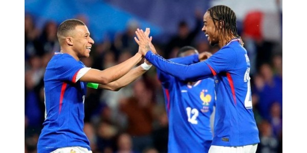 Nowa koncepcja projektu koszulki francuskiej na Puchar Europy